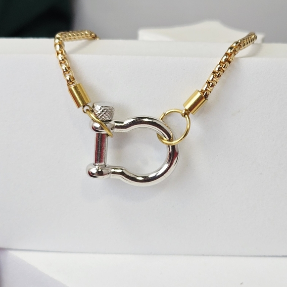 Mixed Metal Carabiner Bracelet Gold Box Chain Horseshoe Shackle Minimalist Chic - Picture 6 of 6
